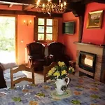 Guest house Sobrevilla 3*