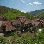 Guest house Sobrevilla 3*