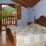 Guest house Sobrevilla 3*