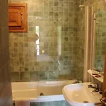 Guest house Sobrevilla 3*