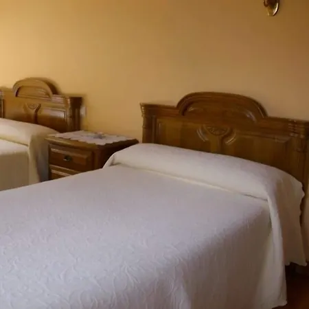 Pensjonat Sobrevilla 3*