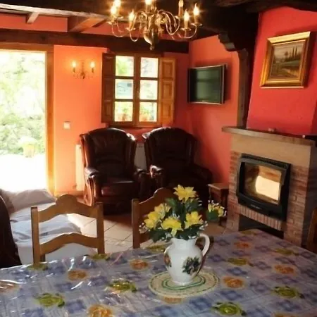 Guest house Sobrevilla 3*