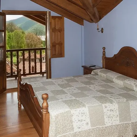 Guest house Sobrevilla 4*