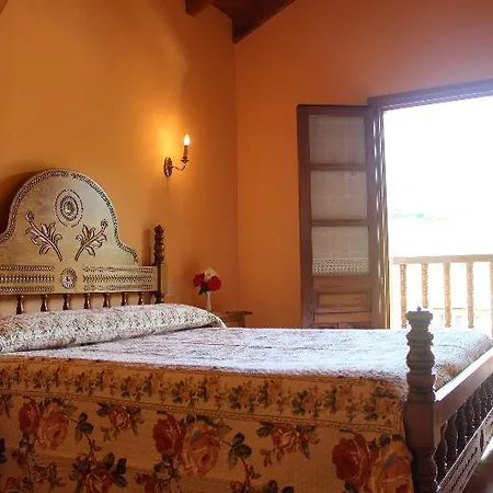 Sobrevilla Guest house 4*